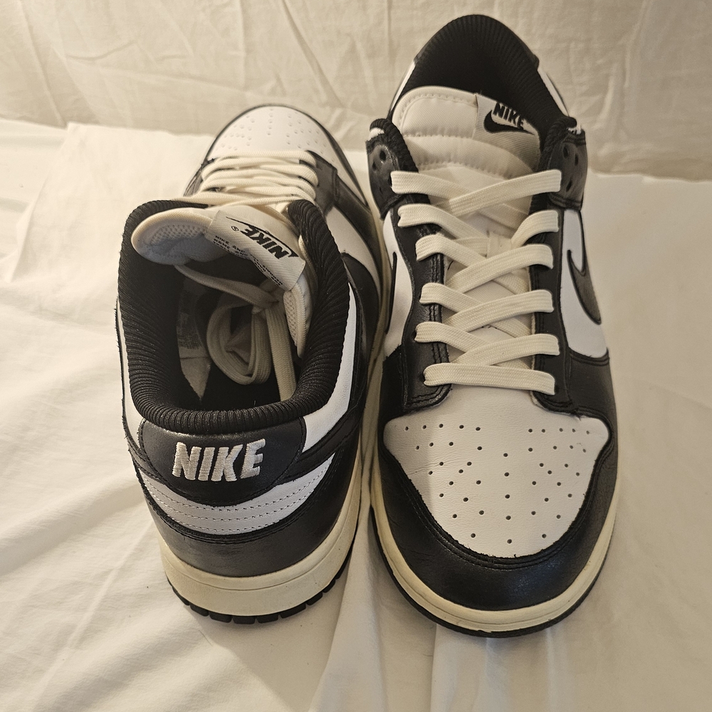 Nike Black and White Sneakers